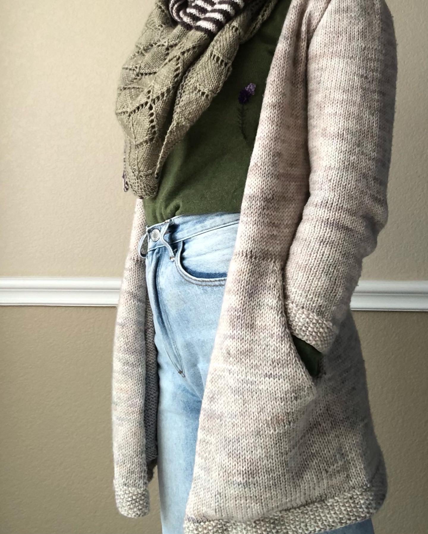 Plumule Cardigan - Knitting Pattern