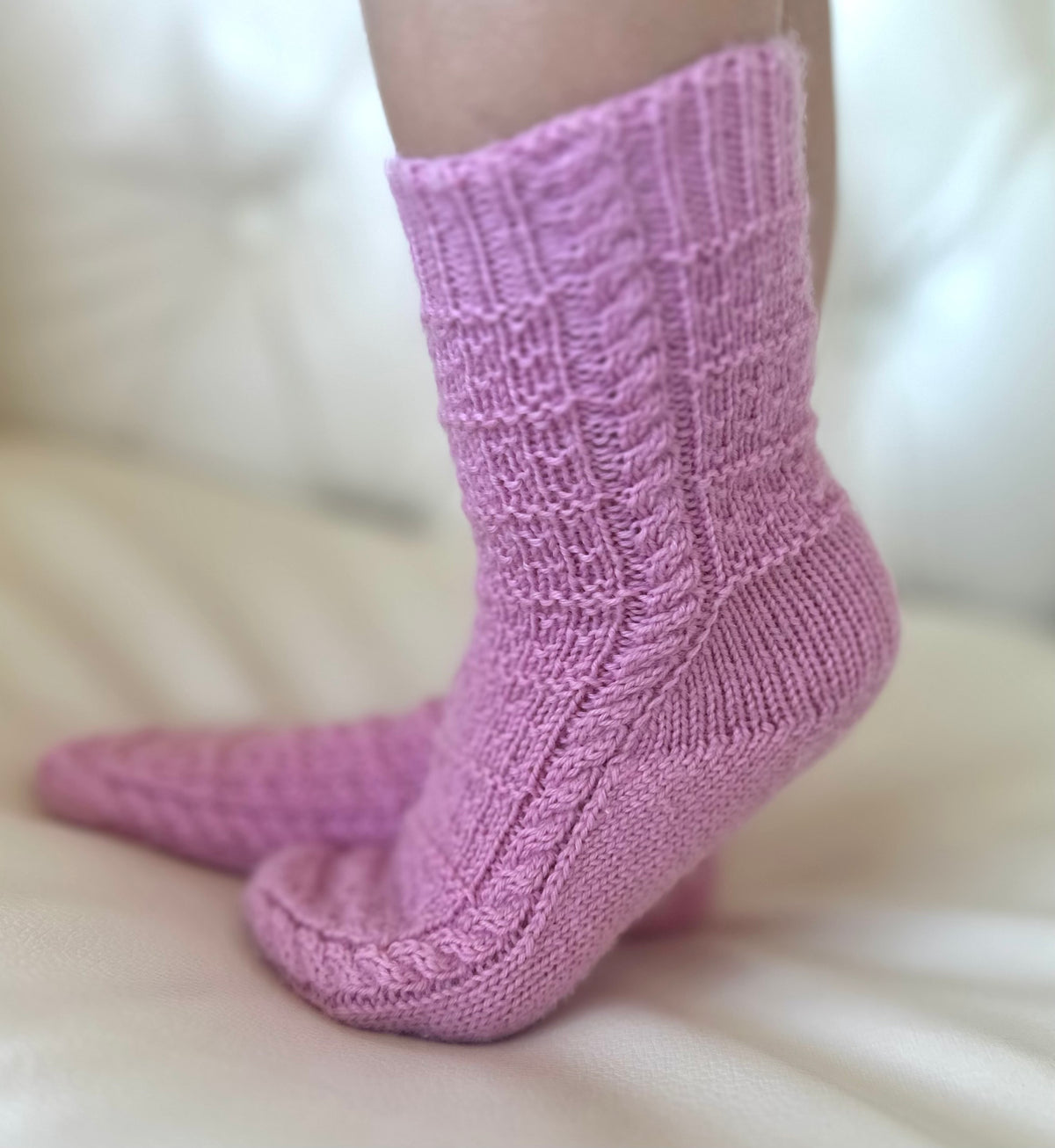 Sweet Dot Socks (Kite Heel) - Knitting Pattern